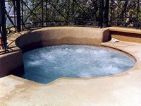 03_jacuzzi.jpg (78,190 bytes)